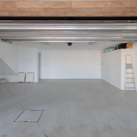 Local 167 - Oporto View House *