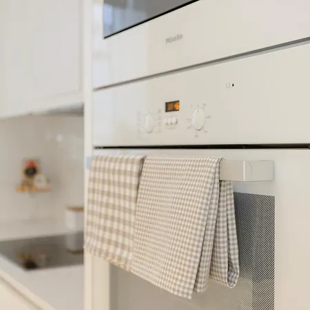 Local 167 - Oporto View House *