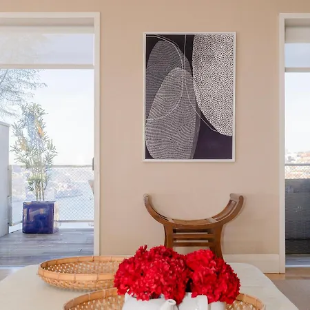 Local 167 - Oporto View House بيت للعطل *