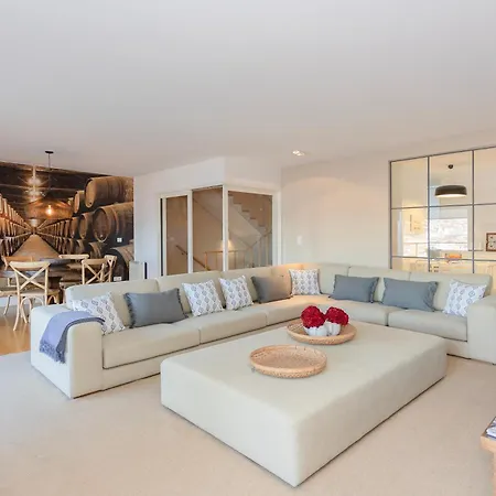 Local 167 - Oporto View House بيت للعطل فيلا نوفا دي غايا