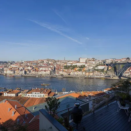 بيت للعطل Local 167 - Oporto View House فيلا نوفا دي غايا