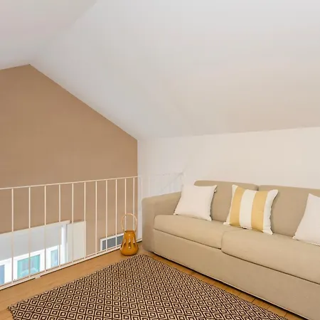 Local 167 - Oporto View House Holiday home *
