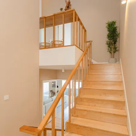 Local 167 - Oporto View House Holiday home *