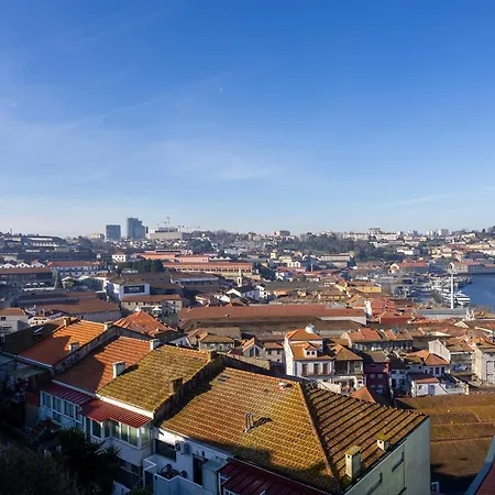 Local 167 - Oporto View House *