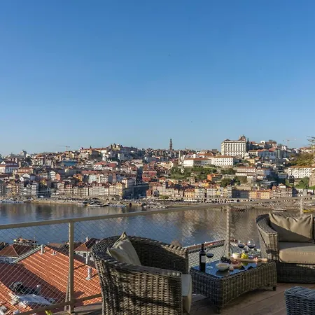 Local 167 - Oporto View House *