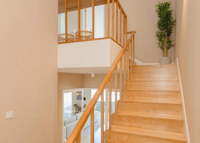 Local 167 - Oporto View House بيت للعطل *