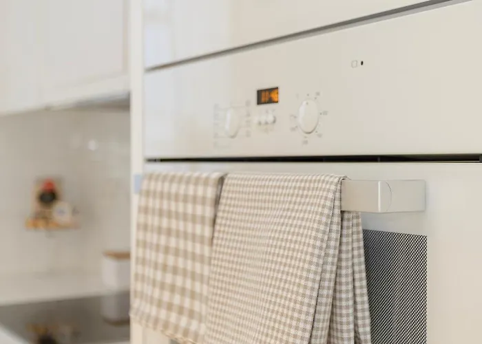 Local 167 - Oporto View House *