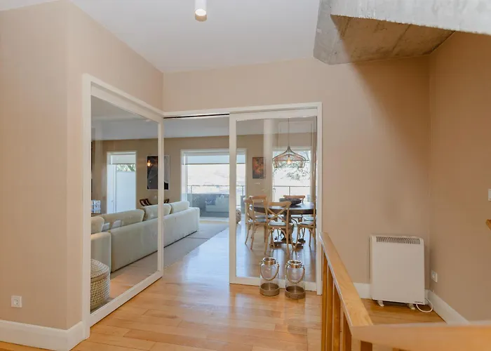 Local 167 - Oporto View House