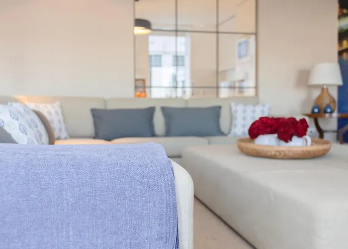 Local 167 - Oporto View House بيت للعطل *